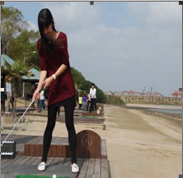瞧，還有美女選手